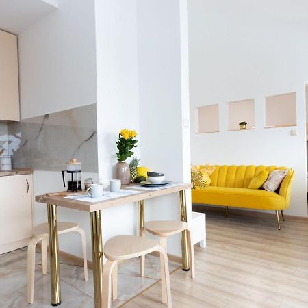 Apartamenty Gorki Male Tuszyn Exterior photo
